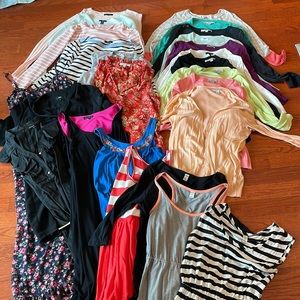 25 pieces of Women’s Clothes